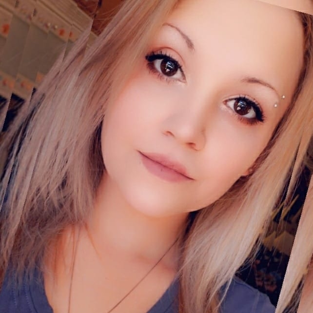 Meet your Posher, Brittney